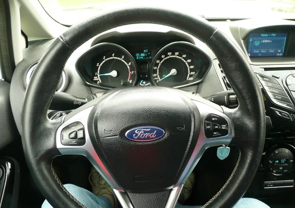 Ford Fiesta cena 38400 przebieg: 51900, rok produkcji 2017 z Koszalin małe 667